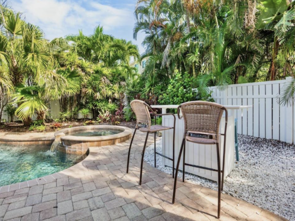 Holmes Beach Vacation Rental with Pool, Spa & Tiki Bar - Anna Maria Island